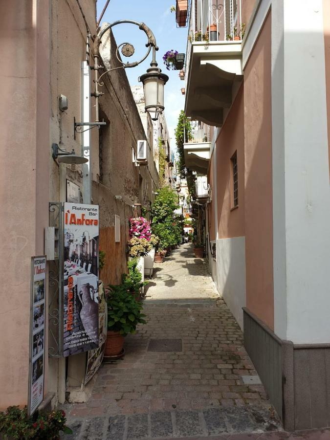 Lipari Suite Apartament ภายนอก รูปภาพ